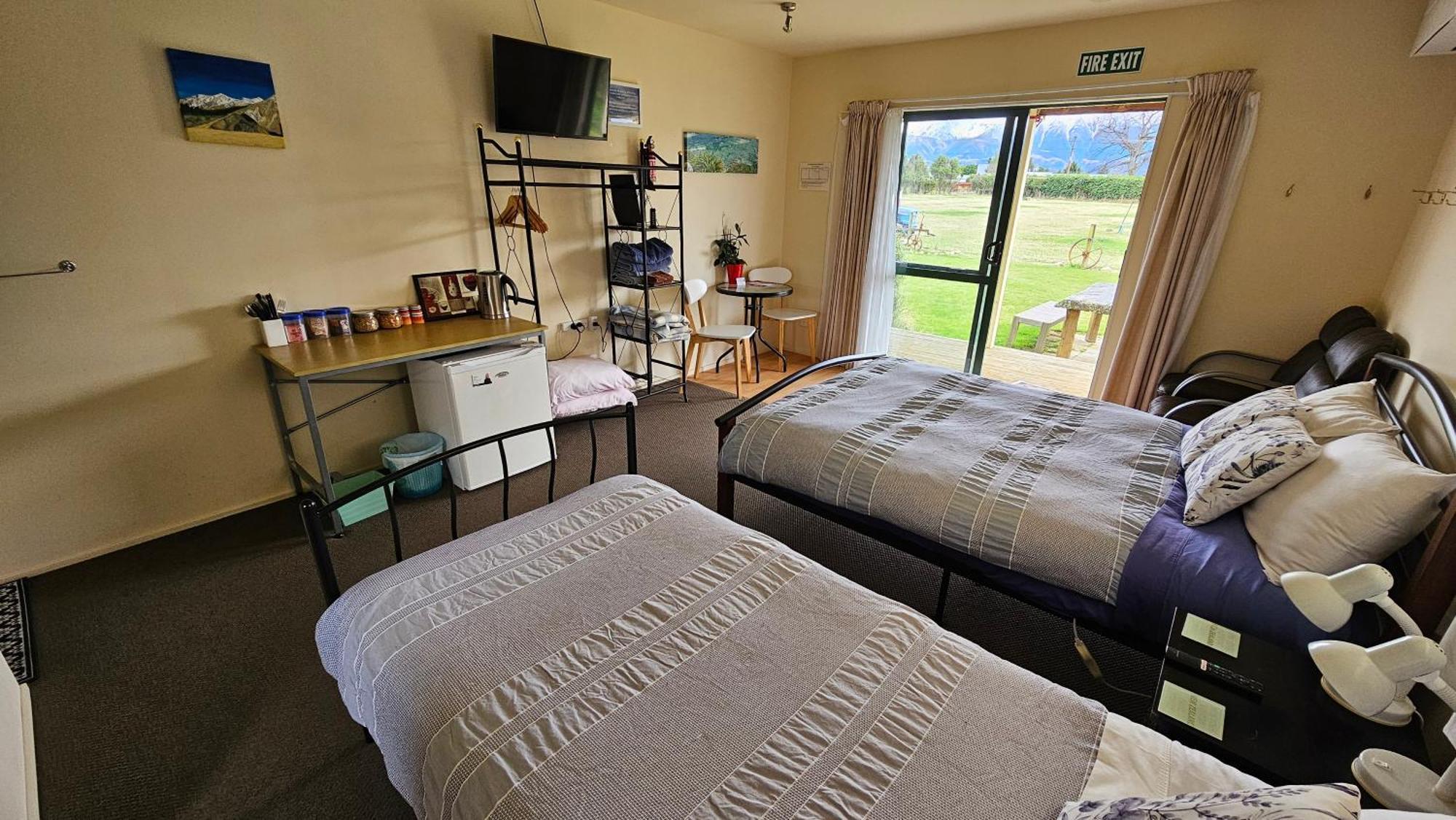 Bahara Accommodation Springfield Екстериор снимка
